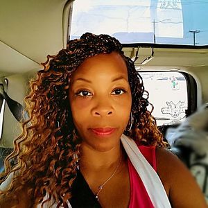 Meet your Posher, Anika